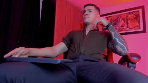 alpha_dominus_ online show from 02-08-26, 04:05