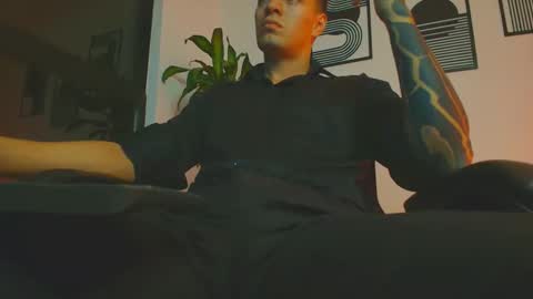alpha_dominus_ online show from 06-10-26, 04:01