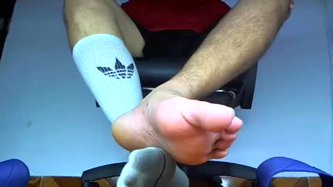 Snapshot of alphacashmaster8 chatting on 04-05-26, 04:37 MASTER FINDOM DRAIN... online show from 04-05-26, 04:37