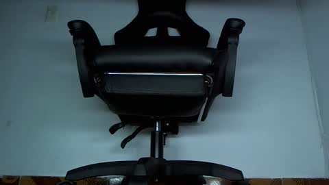 Snapshot of alphacashmaster8 chatting on 04-11-26, 05:56 MASTER FINDOM DRAIN... online show from 04-11-26, 05:56