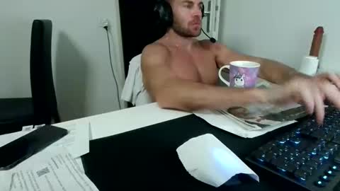 alphah_hunk online show from 04-11-26, 06:34