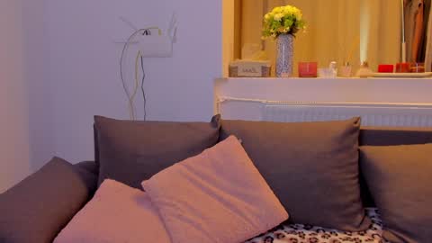 Michelle online show from 11-25-25, 11:10