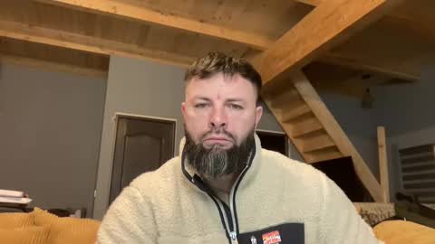 Jhonny online show from 12-17-25, 03:56