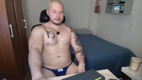 Snapshot of alton_mason chatting on 07-20-26, 07:05 ALTON MASON online show from 07-20-26, 07:05