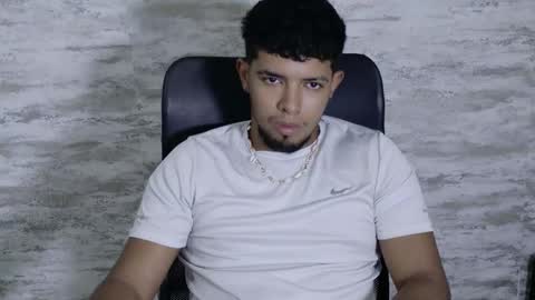 Snapshot of alucard_smith_ chatting on 09-19-25, 07:21 Smith and lucy online show from 09-19-25, 07:21