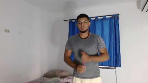 Snapshot of alucard_smith_ chatting on 04-08-26, 02:39 Smith and lucy online show from 04-08-26, 02:39