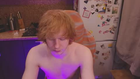 Snapshot of alvin__main chatting on 04-10-26, 10:25 Alvin Puska -- online show from 04-10-26, 10:25