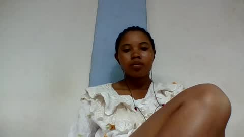 alydie7 online show from 07-04-26, 05:35