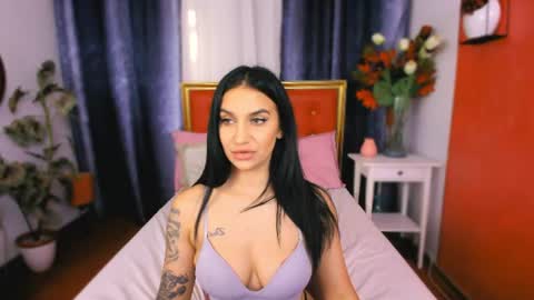 Snapshot of alyssaanne chatting on 06-22-26, 08:22 Alyssa online show from 06-22-26, 08:22