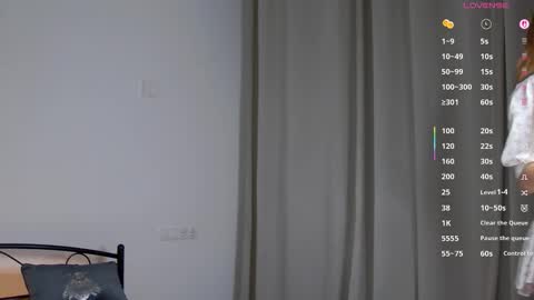 Snapshot of alyxkinski chatting on 03-29-26, 08:31 Alyx online show from 03-29-26, 08:31