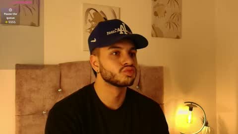 Snapshot of amadeo_wild chatting on 05-05-26, 03:25 Amadeo Wild online show from 05-05-26, 03:25