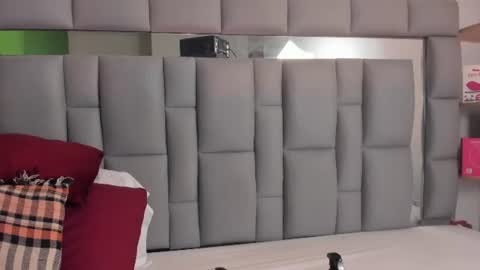 Snapshot of amaiarojas7 chatting on 07-08-26, 07:29 Amaia online show from 07-08-26, 07:29