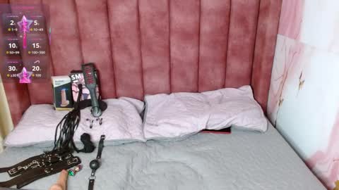 Hilary Ester online show from 04-08-26, 08:09