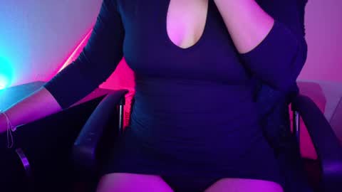 Snapshot of amalia_rosse_ chatting on 06-13-26, 12:30 Amalia Im Back See you soon this January 7 at 10 pm Colombia time online show from 06-13-26, 12:30