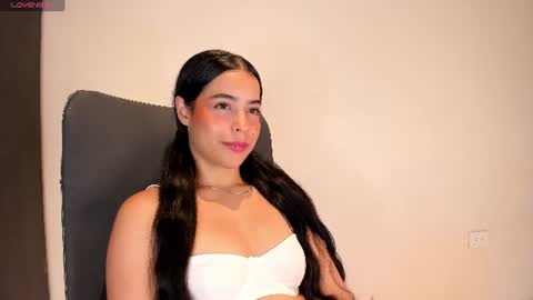 Amalia    real MIA  online show from 06-25-26, 05:12