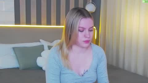 Amalia online show from 05-31-26, 01:07