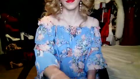 Amalie online show from 07-25-26, 04:37
