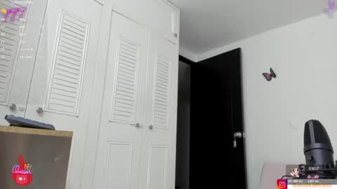 Snapshot of amalix23 chatting on 06-11-26, 11:25 Amalia Ig online show from 06-11-26, 11:25