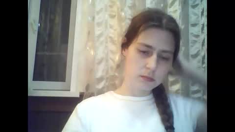 Dog mama online show from 04-11-26, 09:19