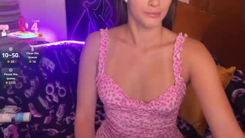 Snapshot of amandastrongj chatting on 07-08-26, 01:10 Amanda online show from 07-08-26, 01:10