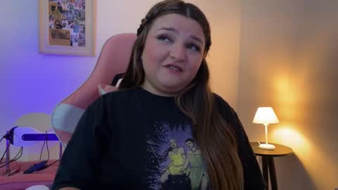 Snapshot of amandhaaa chatting on 12-22-25, 02:36 Amandha online show from 12-22-25, 02:36