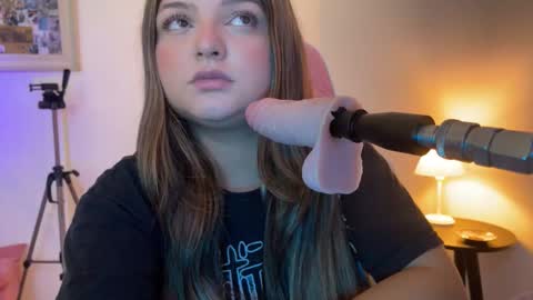 Snapshot of amandhaaa chatting on 02-21-26, 04:41 Amandha online show from 02-21-26, 04:41