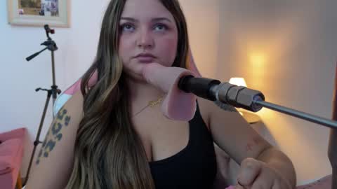 Snapshot of amandhaaa chatting on 03-03-26, 06:14 Amandha online show from 03-03-26, 06:14