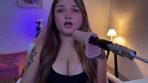 Snapshot of amandhaaa chatting on 03-20-26, 04:56 Amandha online show from 03-20-26, 04:56