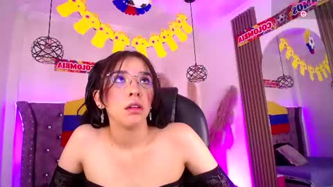amara_davis1 online show from 07-14-26, 04:50