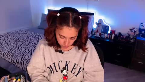 Snapshot of amarat_jolie chatting on 01-30-25, 05:39 Mila online show from 01-30-25, 05:39