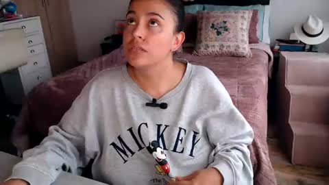 Snapshot of amarat_jolie chatting on 07-03-26, 03:07 Mila online show from 07-03-26, 03:07