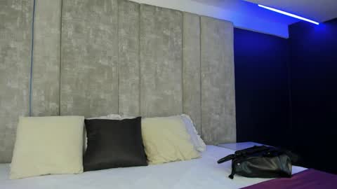 Emily online show from 04-14-26, 09:26