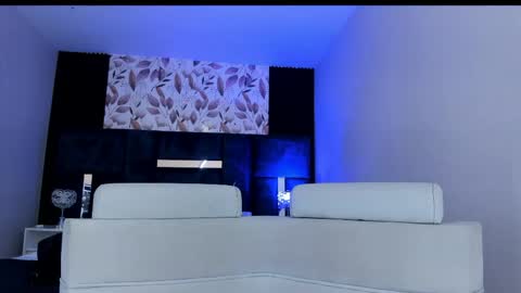 Emily online show from 05-24-26, 12:32