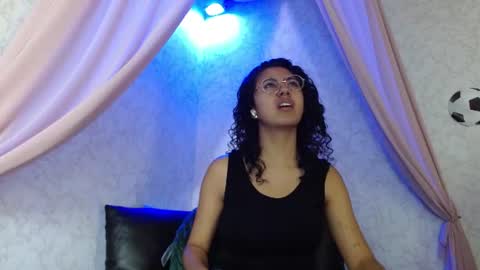 Snapshot of amarettho chatting on 06-23-26, 02:37 Emily online show from 06-23-26, 02:37