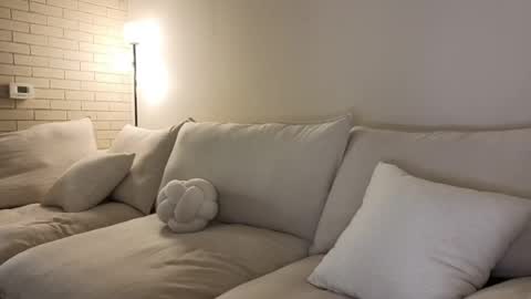 amaya_floress online show from 04-15-26, 11:06