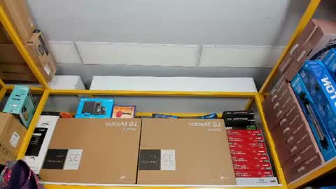 Snapshot of ambarina_ chatting on 06-18-26, 11:25 Ambarina online show from 06-18-26, 11:25