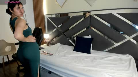 Ambar Ross online show from 04-09-26, 02:00