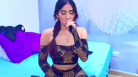 ambel_rose online show from 05-20-26, 10:38