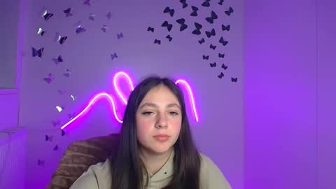 Amber online show from 04-18-26, 07:58