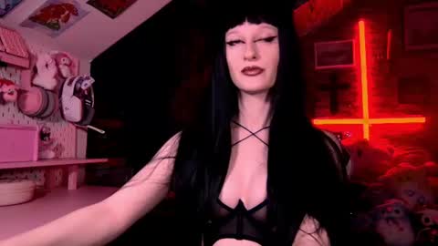 Snapshot of amberangel666 chatting on 06-09-26, 04:24 DEMONESS AMBER 666 online show from 06-09-26, 04:24