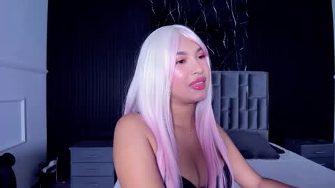 Snapshot of amberashford chatting on 09-18-25, 03:30 Amber Ashford online show from 09-18-25, 03:30