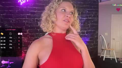 Snapshot of amberjade_aj chatting on 06-30-26, 12:11 Amber Jade online show from 06-30-26, 12:11
