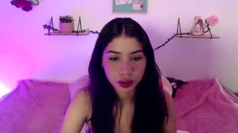 Amber Jeong online show from 12-22-24, 08:58