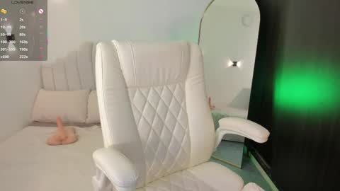 Amber  online show from 04-10-26, 10:36