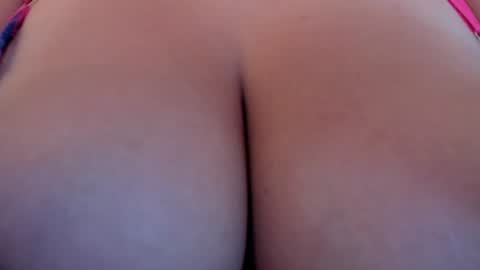 Snapshot of amberthomsonn chatting on 06-27-26, 03:06 Amber online show from 06-27-26, 03:06