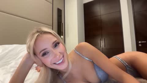 Ambre online show from 03-27-26, 08:26