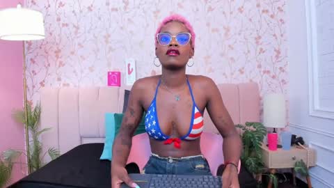 Amelia Adams online show from 04-24-26, 07:16