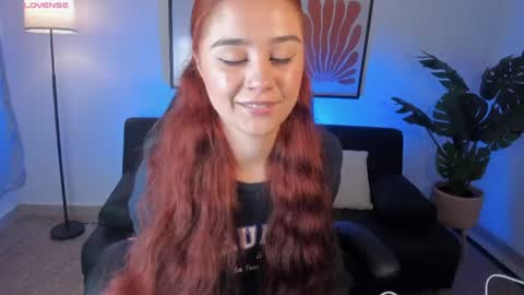 Snapshot of amelia_saenz_ chatting on 05-08-26, 08:25 Amelia online show from 05-08-26, 08:25