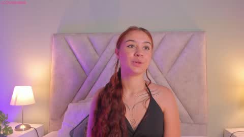 Snapshot of amelia_saenz_ chatting on 05-18-26, 06:47 Amelia online show from 05-18-26, 06:47