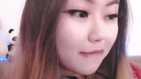 Amelia online show from 04-19-26, 02:05